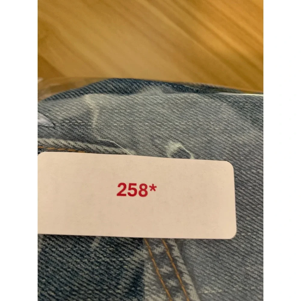 Vintage Levis Jeans Mens 32x32 Straight Leg Y2K Fade Denim (Tag 34x34)